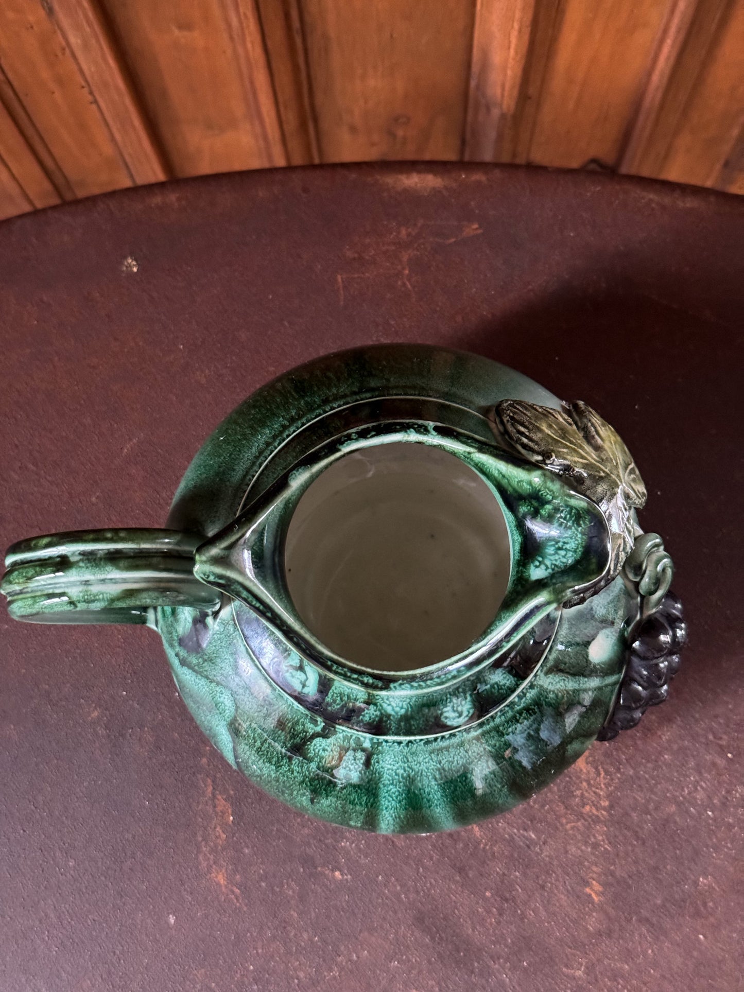 Pichet à vin en céramique émaillée